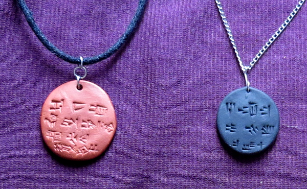 Jewellery with cuneiform